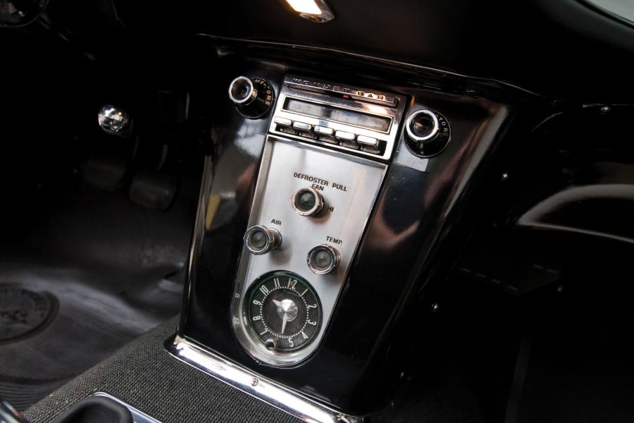  Chevrolet Corvette Convertible Roadster 1958 года  (фото 4 из 21)